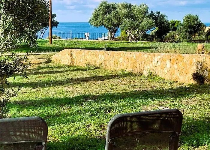 וילה Cosseri Rossa-dorothea And Cosseri Rossa-penelope, With Own Shared Pool *