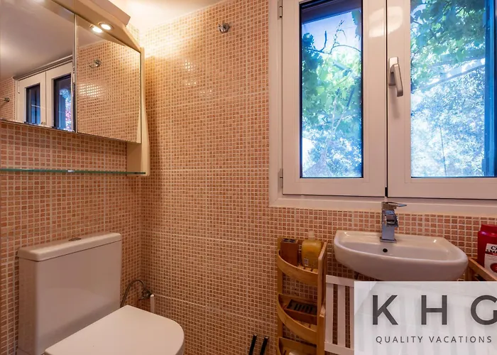 וילה Cosseri Rossa-dorothea And Cosseri Rossa-penelope, With Own Shared Pool *