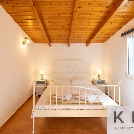Cosseri Rossa-dorothea And Cosseri Rossa-penelope, With Own Shared Pool Villa