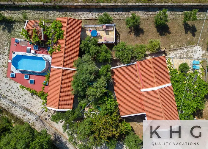Cosseri Rossa-dorothea And Cosseri Rossa-penelope, With Own Shared Pool Villa