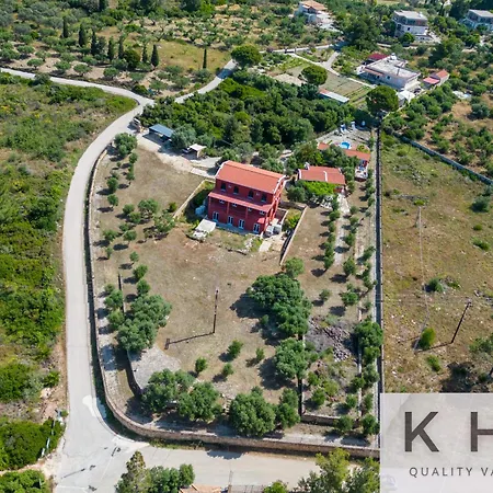 Villa Cosseri Rossa-dorothea And Cosseri Rossa-penelope, With Own Shared Pool