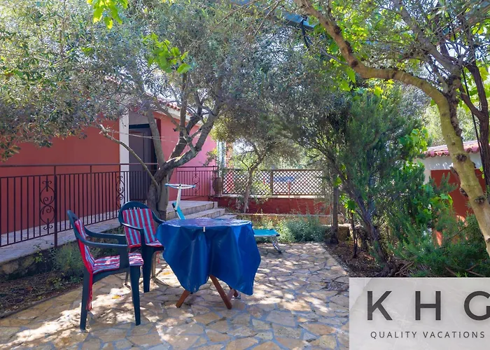 Cosseri Rossa-dorothea And Cosseri Rossa-penelope, With Own Shared Pool Vila Lixouri