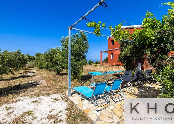 Vila Cosseri Rossa-dorothea And Cosseri Rossa-penelope, With Own Shared Pool Lixouri