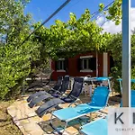 Villa Cosseri Rossa-dorothea And Cosseri Rossa-penelope, With Own Shared Pool *