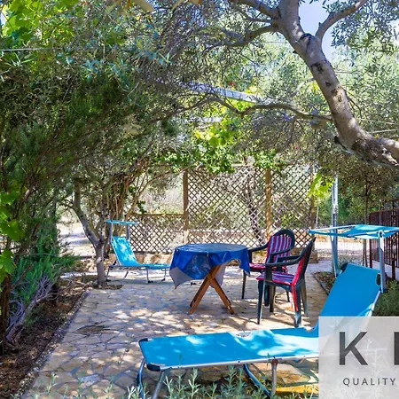Villa Cosseri Rossa-dorothea And Cosseri Rossa-penelope, With Own Shared Pool *
